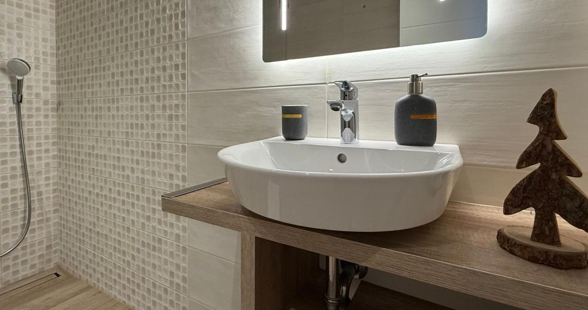 Mojca - Apartmaji Lena Apartman