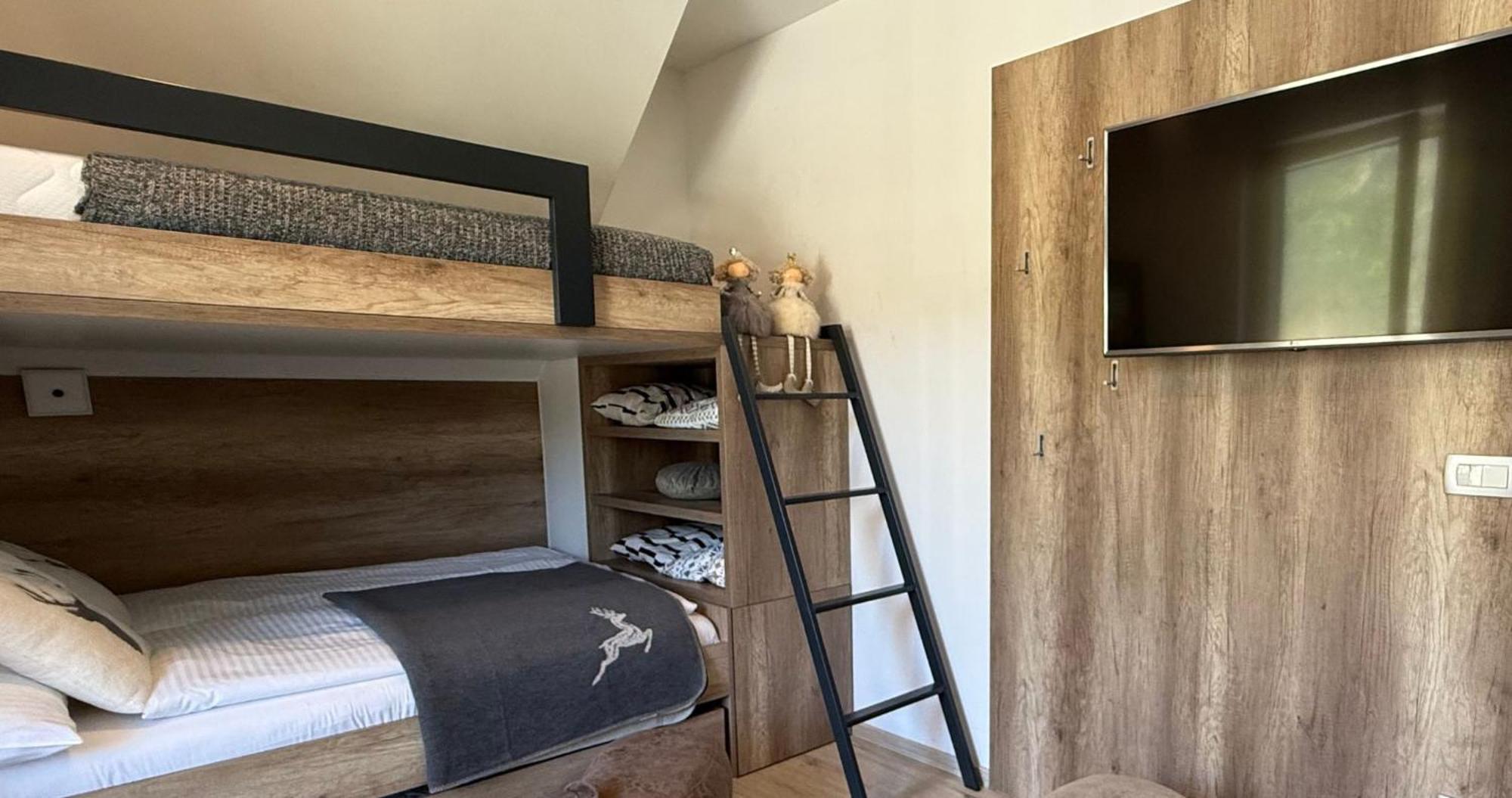 Mojca - Apartmaji Lena Apartma Kranjska Gora