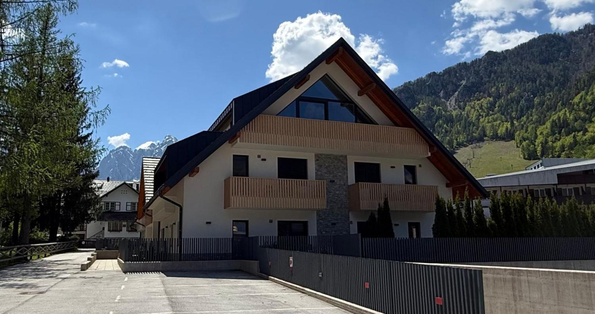 Mojca - Apartmaji Lena Apartman *