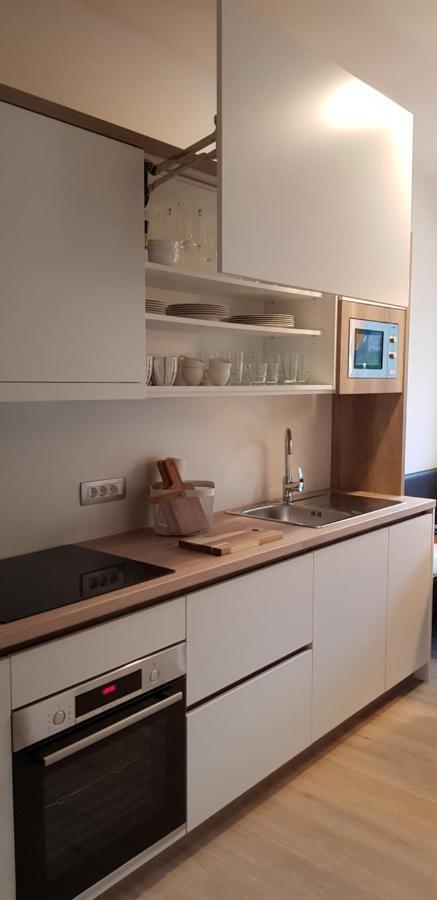 Mojca - Apartmaji Lena *
